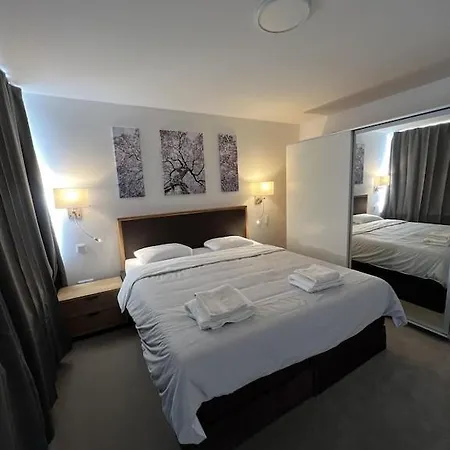 City Penthouse With 110 Sqm - Including Mountain View דירה